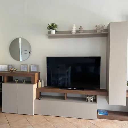 Apartment Smeralda *